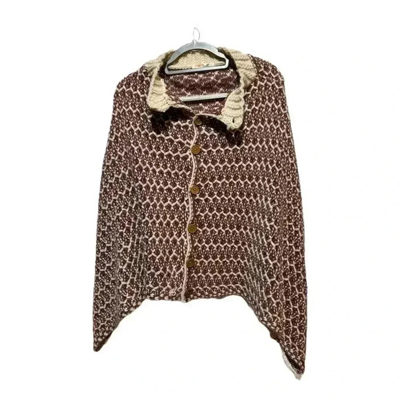 Simply Noelle Multicolor Crochet Chunky Knit Cape Poncho Sweater Button Collar - Picture 3 of 9